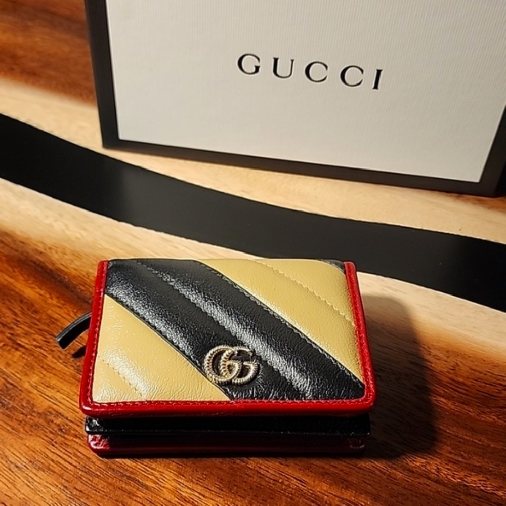 Gucci Marmont Wallet NEW In Box,Calfskin Leather Matelasse Stripe, Great Gift ✨️